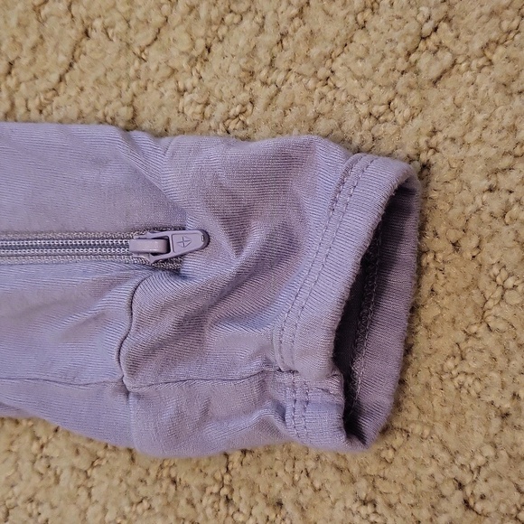🌷Kyte Baby Purple Zipped Bodysuit Size 6-12 Months - Picture 3 of 5